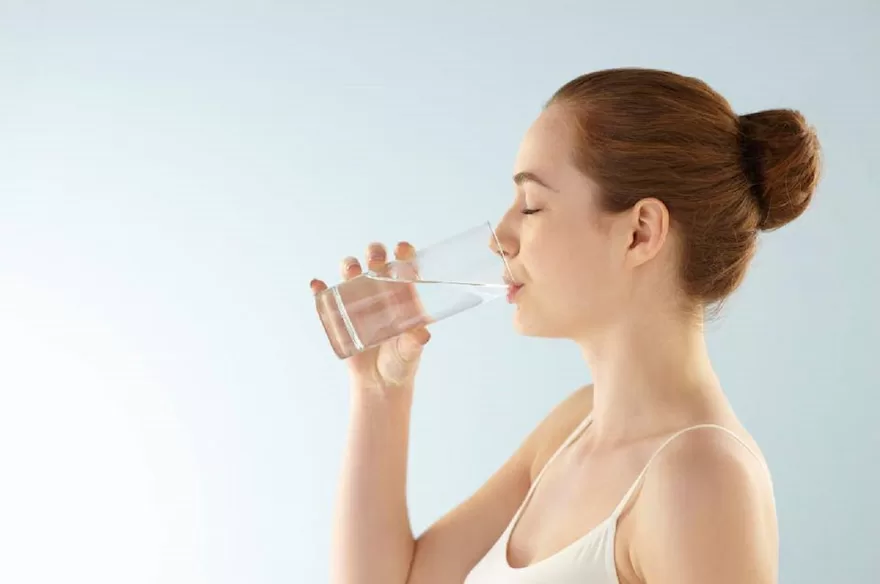 các lợi ích đem lại từ cách uống nước của người nhật